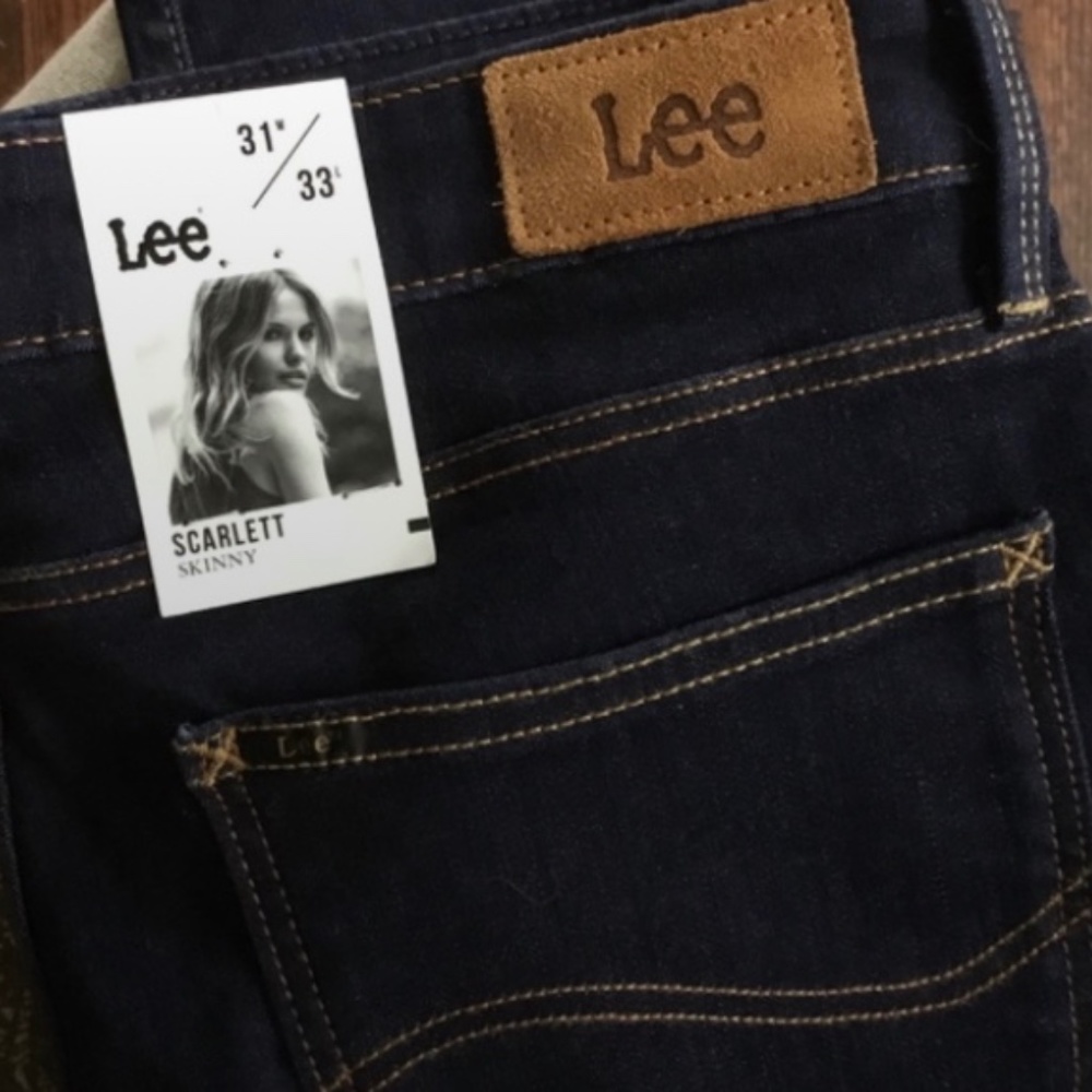 NWT Lee Scarlett Skinny Rinse 31W/33L